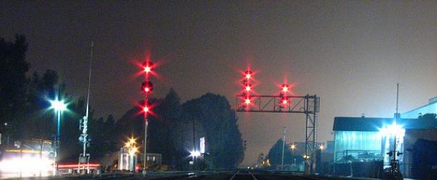 Виды светофоров, значение сигналов светофора. Светофор: цвета по порядку, описание и значение Обозначение цветов светофора